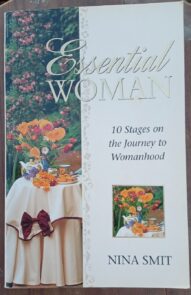 Essential Woman - Nina Smit
